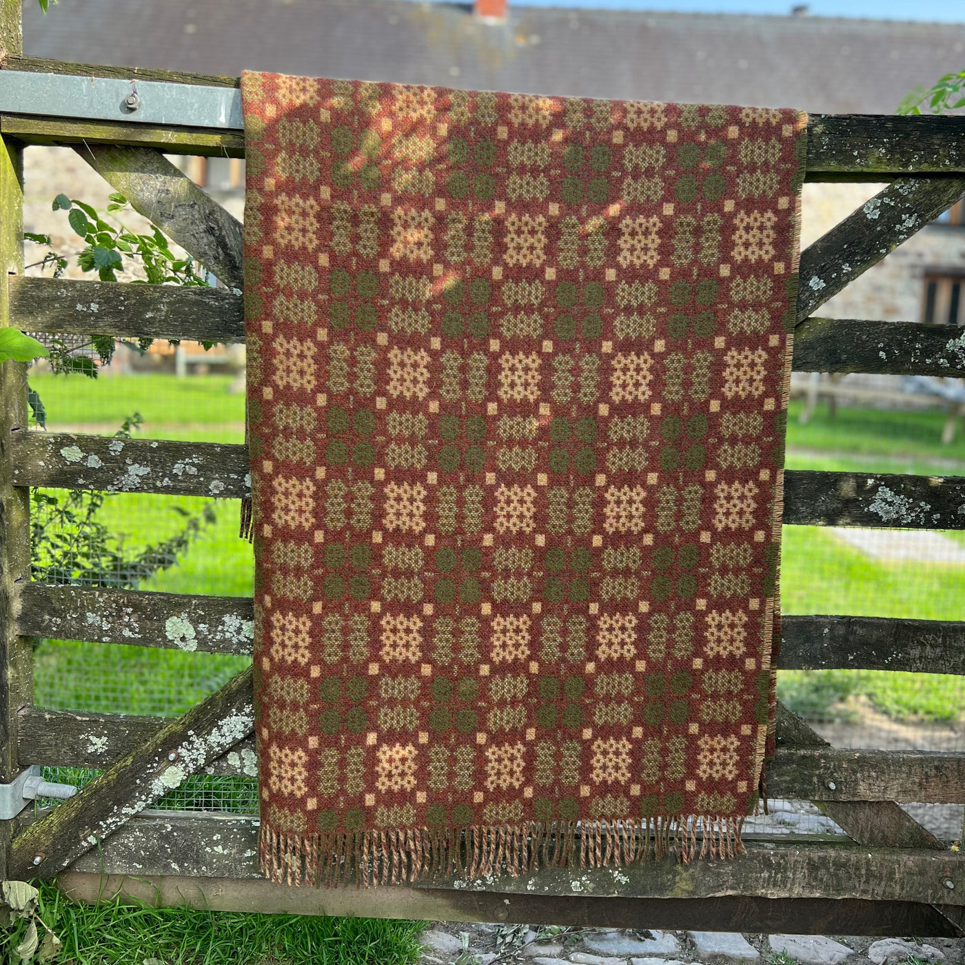 Welsh Tapestry Throw - Gwyrdd, Brown & Tan