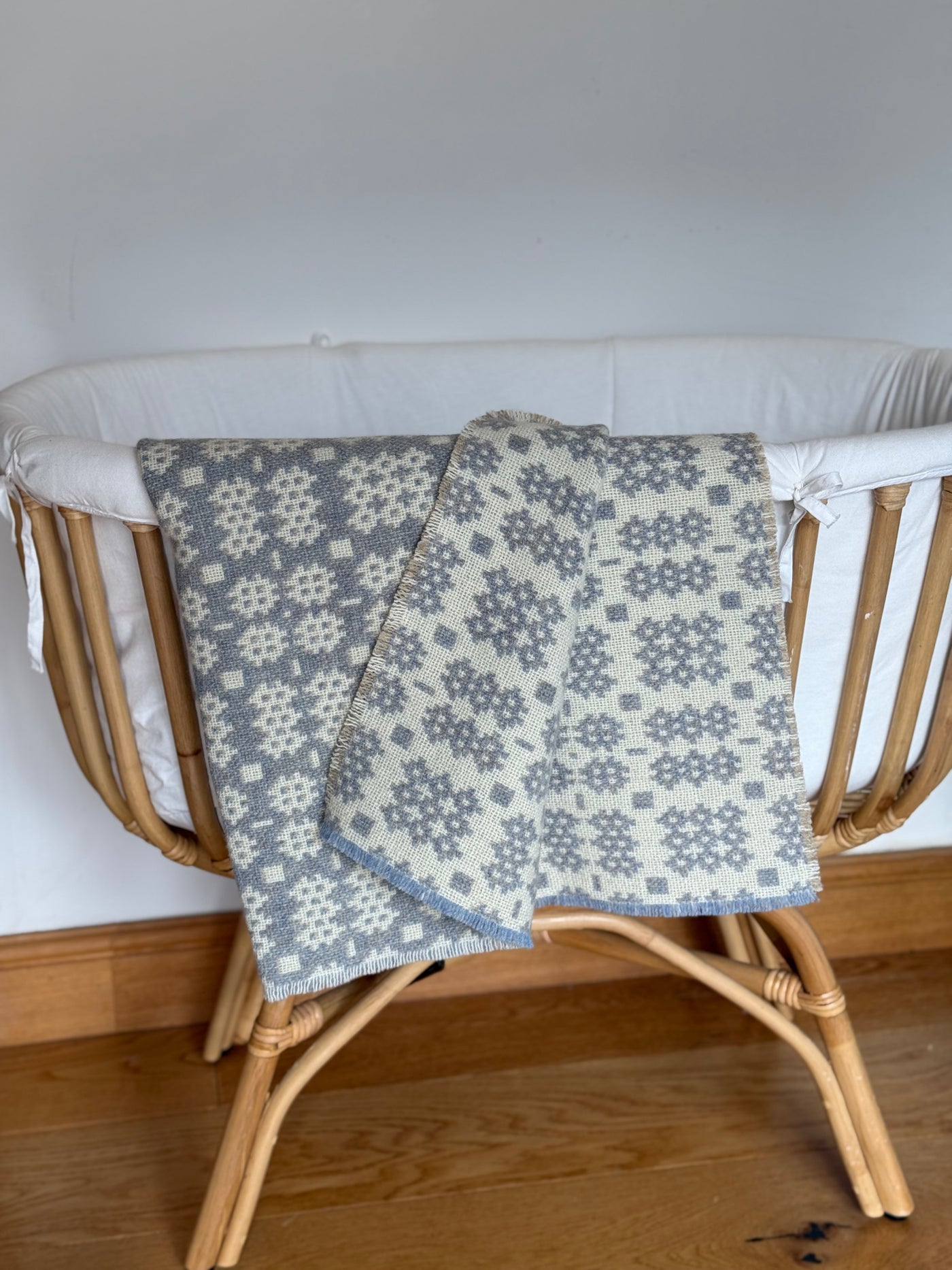 Baby Tapestry Blanket - Glas & Gwyn