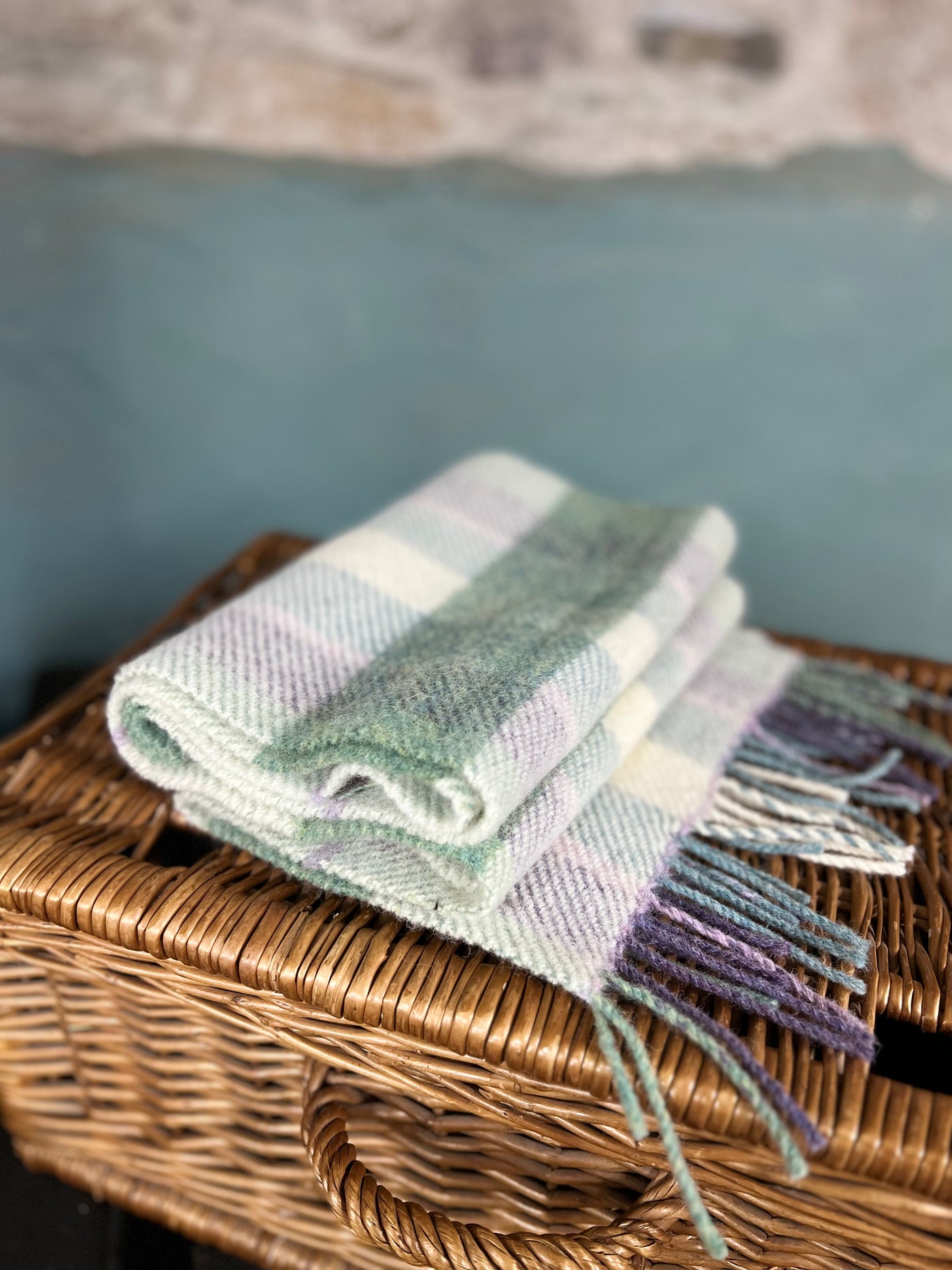 Eirlys Wool Scarf (Snow Drop)