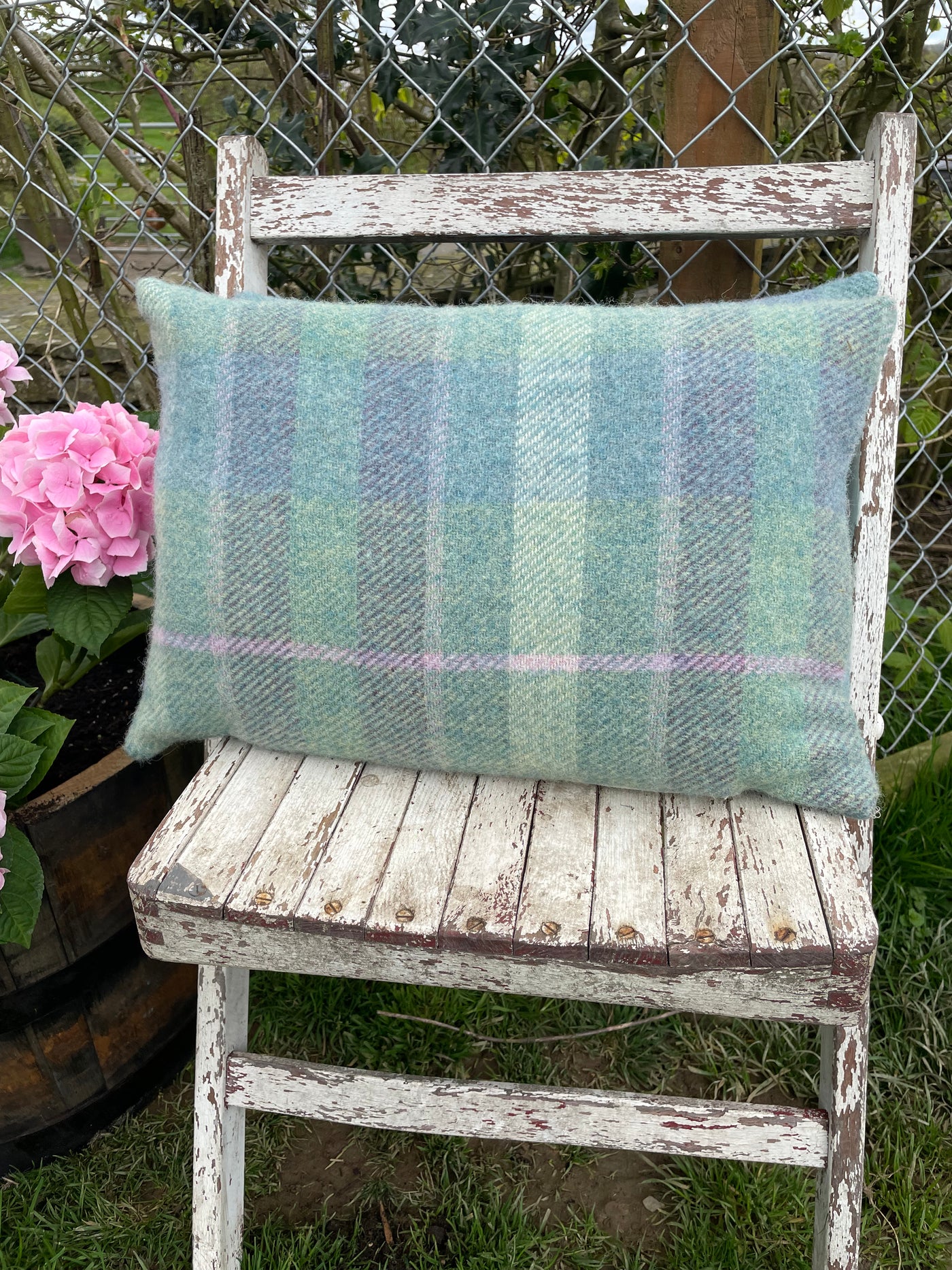 Welsh Tweed Pastel Cushion - Saets (Sage)