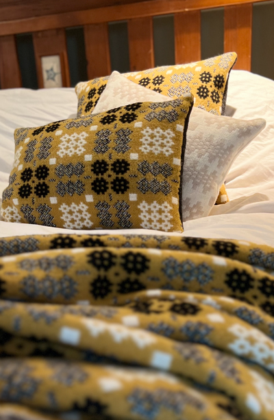 Welsh Tapestry Cushion - Melyn, Gwyn & Du